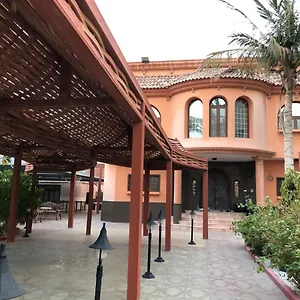 https://yazeed-naji-villa.jeddahhotels.net